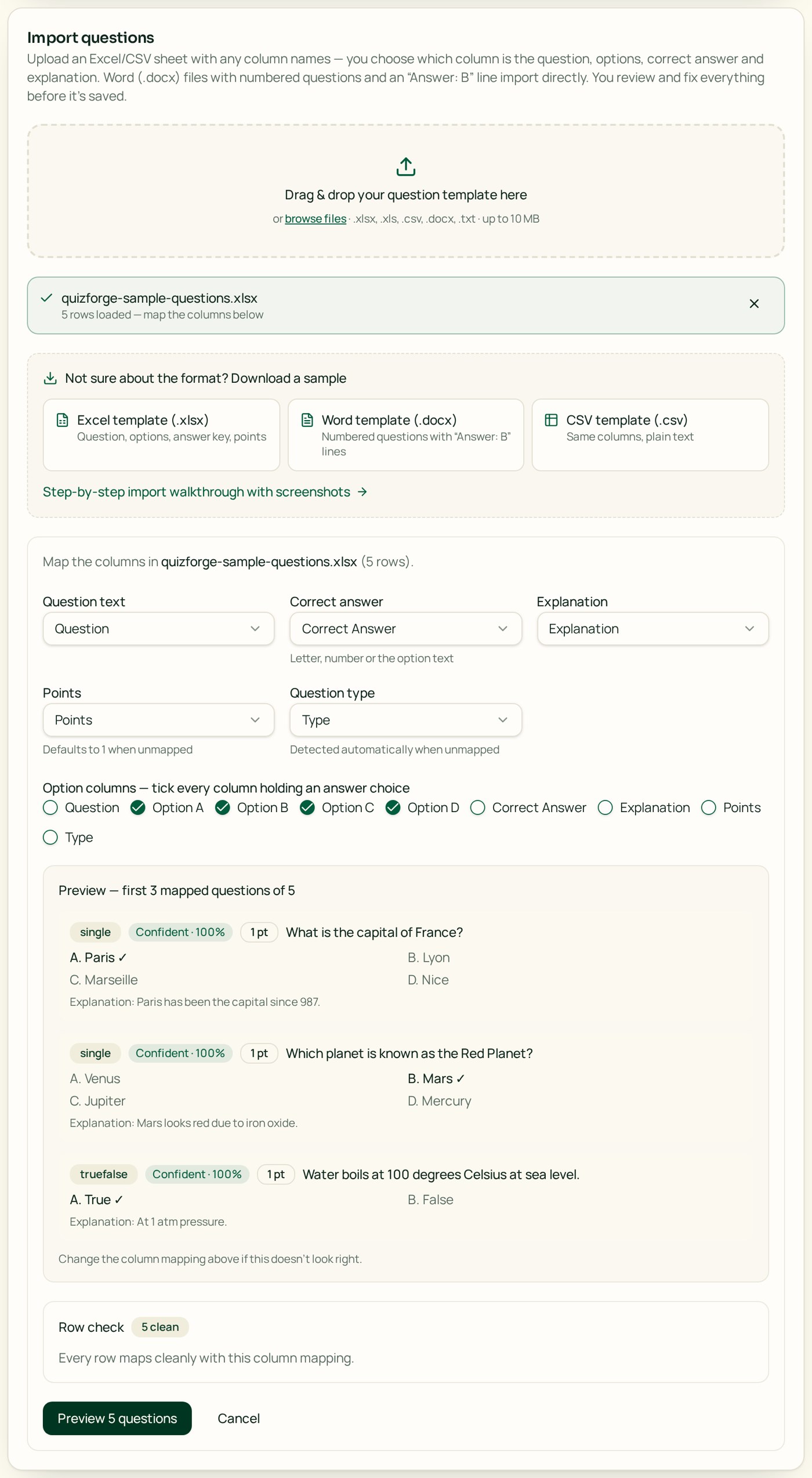 Column mapping screen with dropdowns for question text, correct answer, explanation and points, plus option column checkboxes